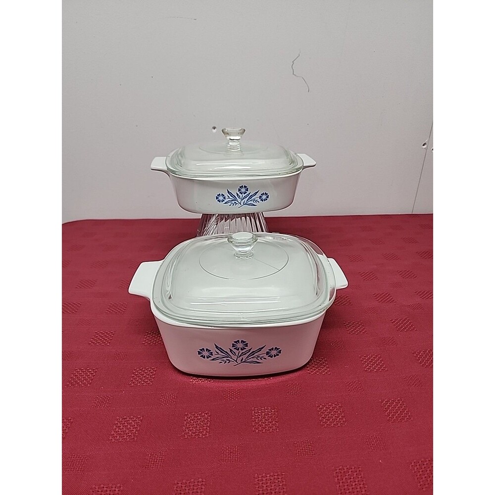Vintage CorningWare Blue Cornflower Casseroles Set Of 2 With Lids 1979 - 1985